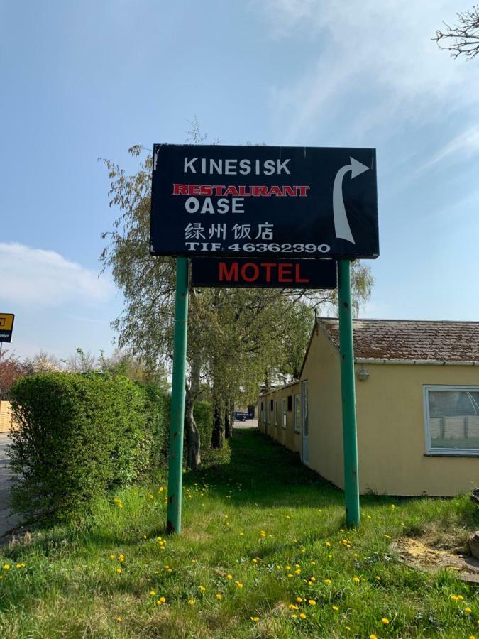 Motel Oasen Роскілле Екстер'єр фото